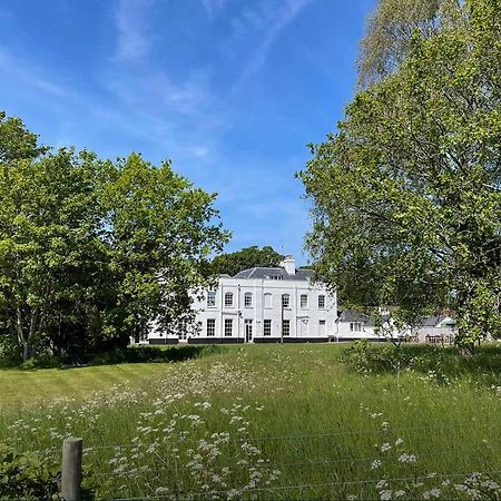 The Retreat New Forest, Hinton Христчёрч Экстерьер фото